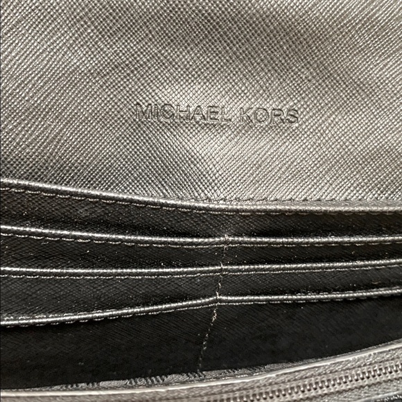 🔹Michael Kors Signature Monogram Woman’s Full size Wallet… - Picture 4 of 7